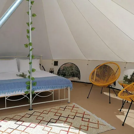 Cort de lux Unique Glamping Kámpos